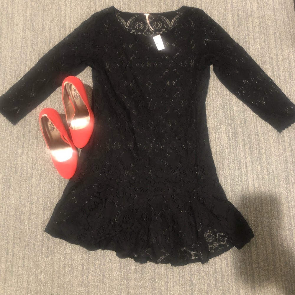 Black lace dress